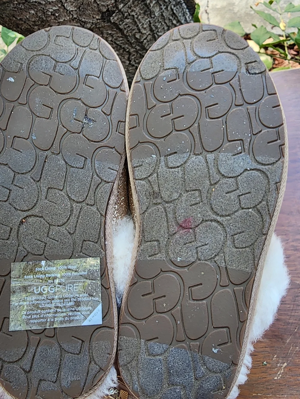 UGG Scuffette II Metallic Sparkle Gold Slippers Size [6]